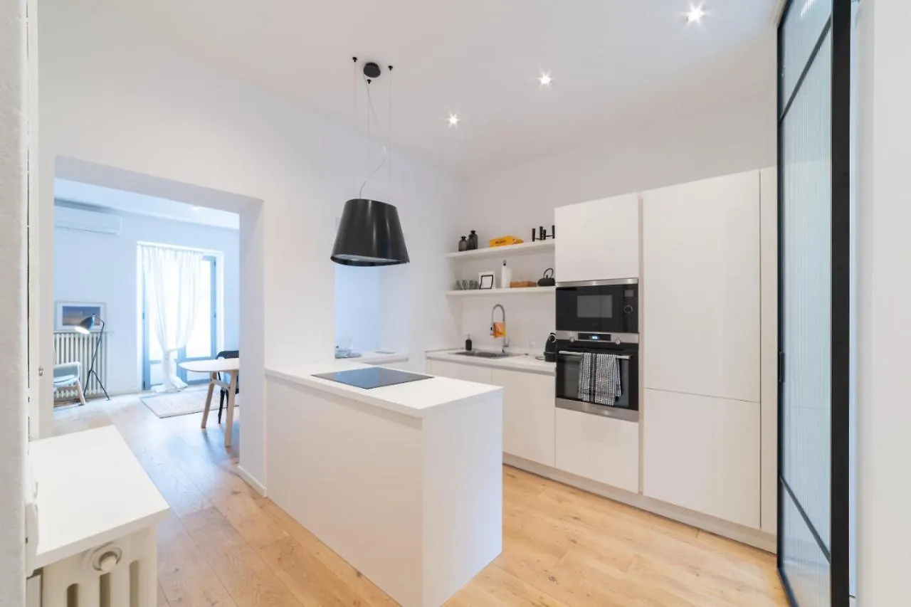 Cute Apartment In Milan