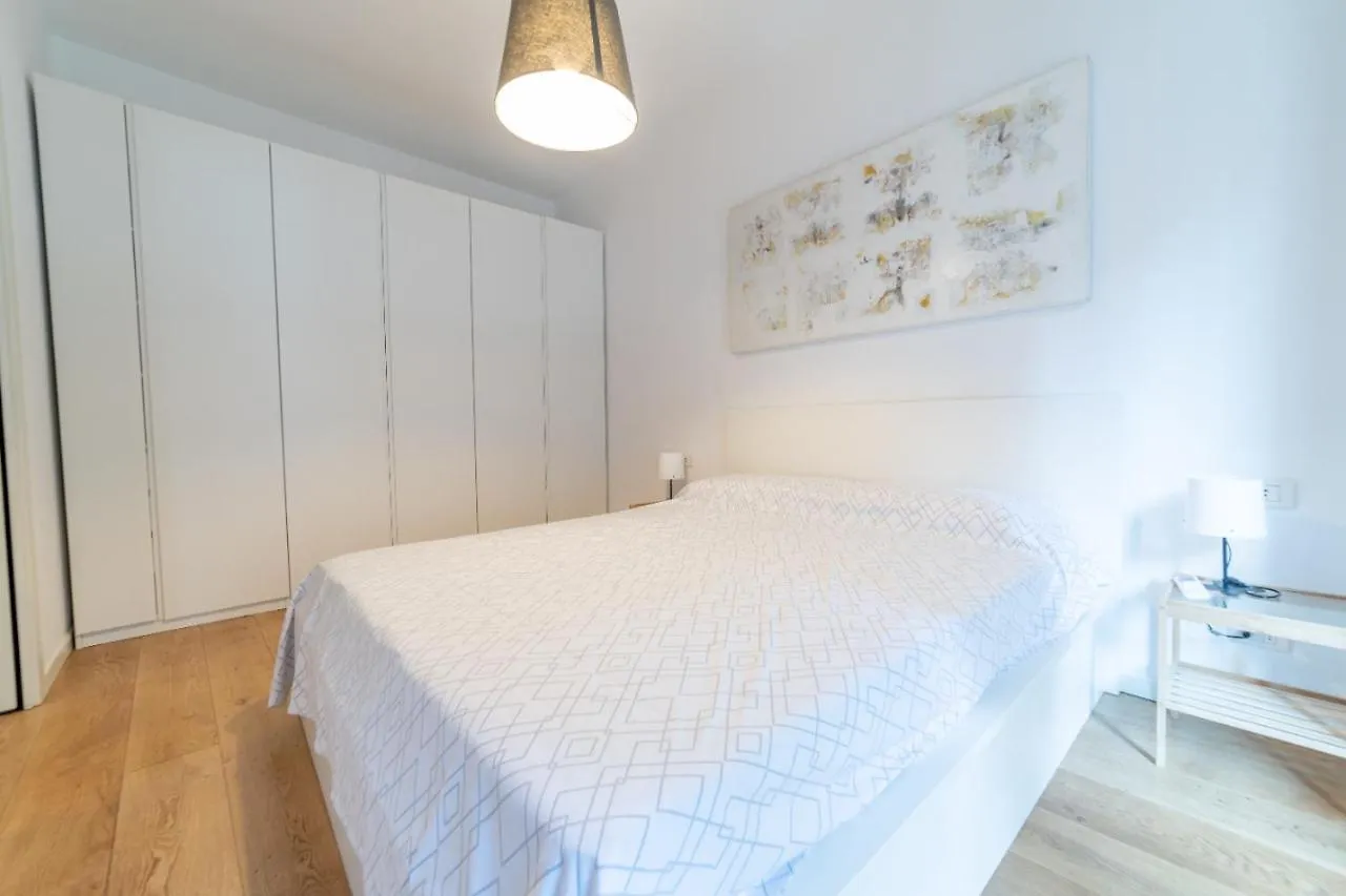 Cute Apartment In Milan