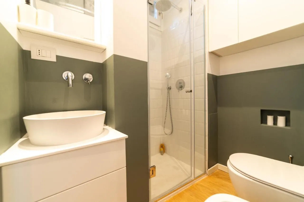 Cute Apartment In Milan Italy