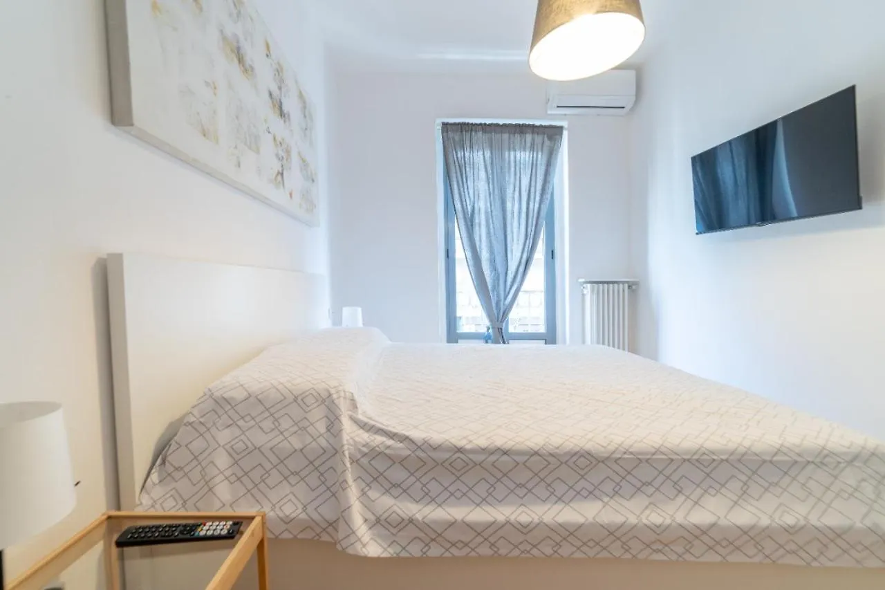 Cute Apartment In Milan